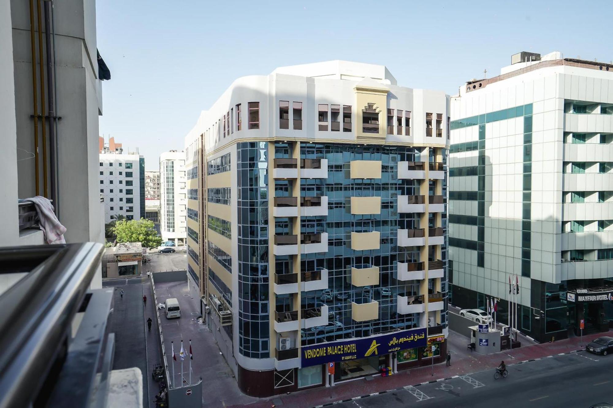 Vendome Plaza Hotel Dubai Eksteriør billede