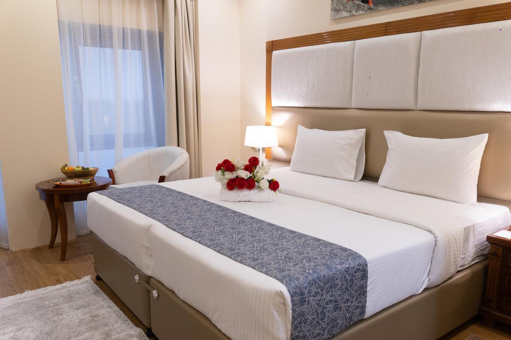 Vendome Plaza Hotel Dubai Eksteriør billede