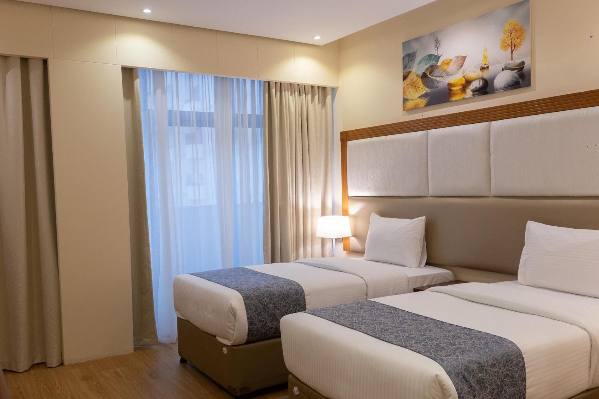 Vendome Plaza Hotel Dubai Eksteriør billede