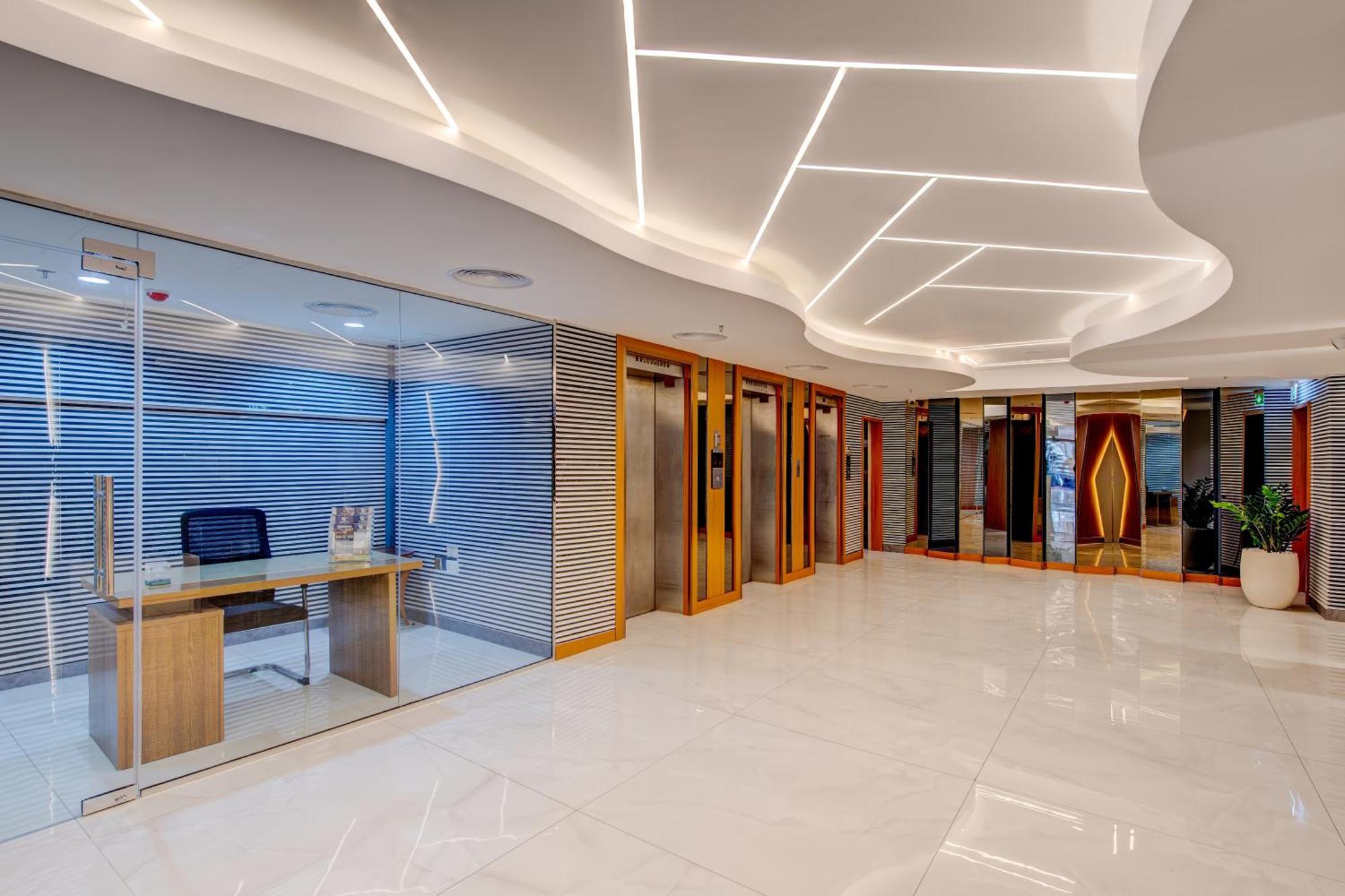 Vendome Plaza Hotel Dubai Eksteriør billede